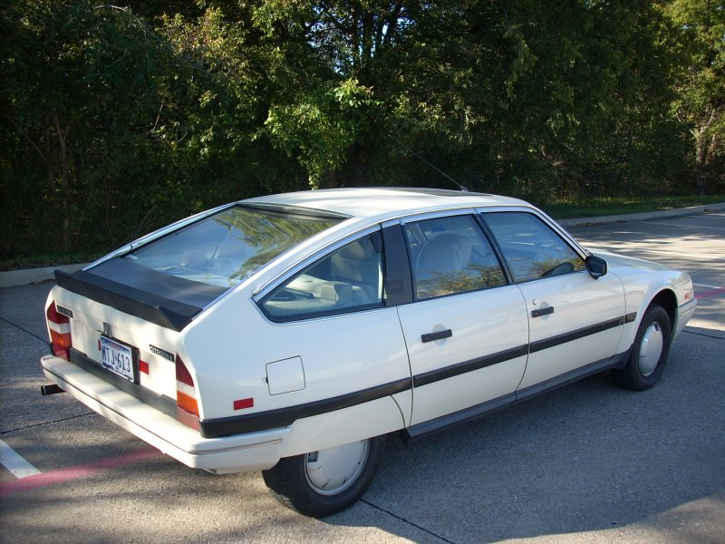 Illustration for article titled For $6,250, This 1988 Citroën CX 2200 TRS Could Be Your One Shade of Grey (Market)